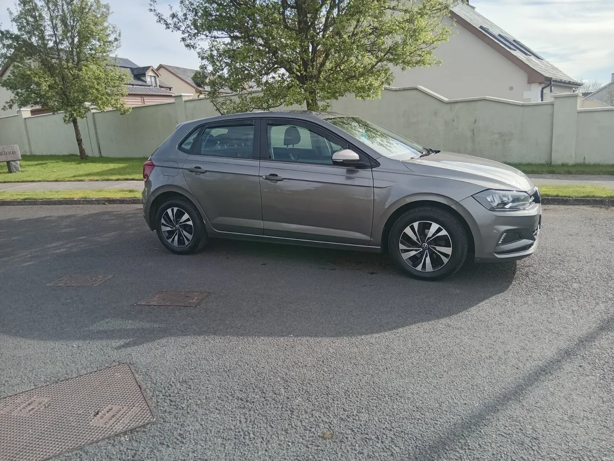 Volkswagen Polo 2021 - Image 2