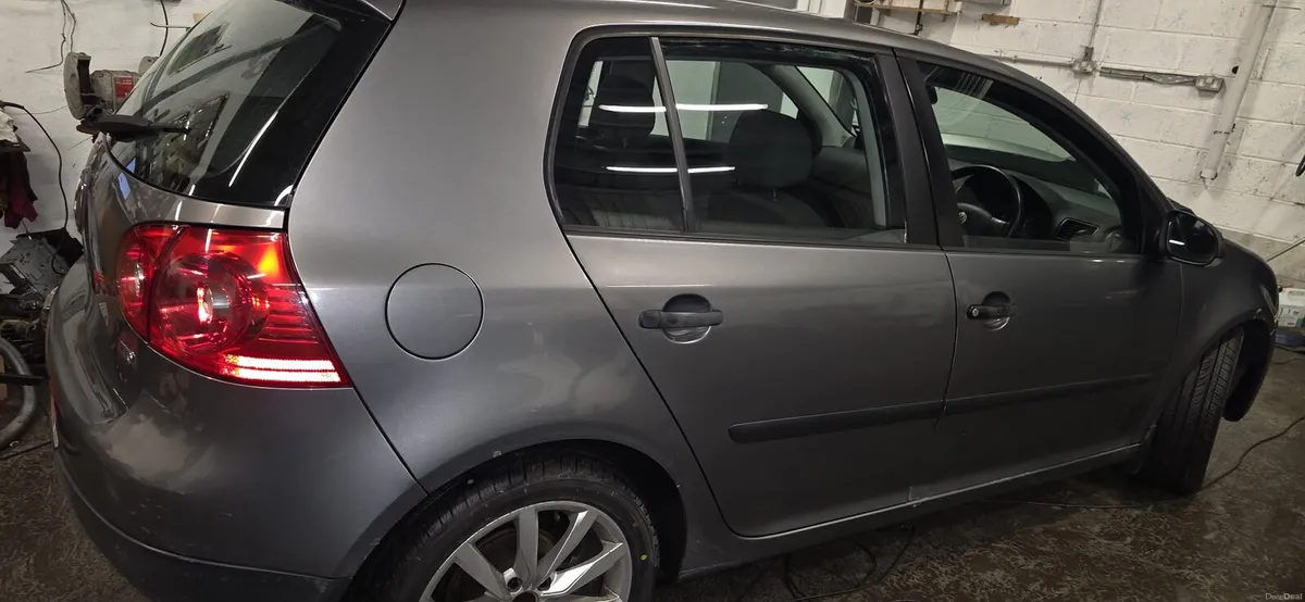 07 Volkswagrn Golf 1.9 - Image 3