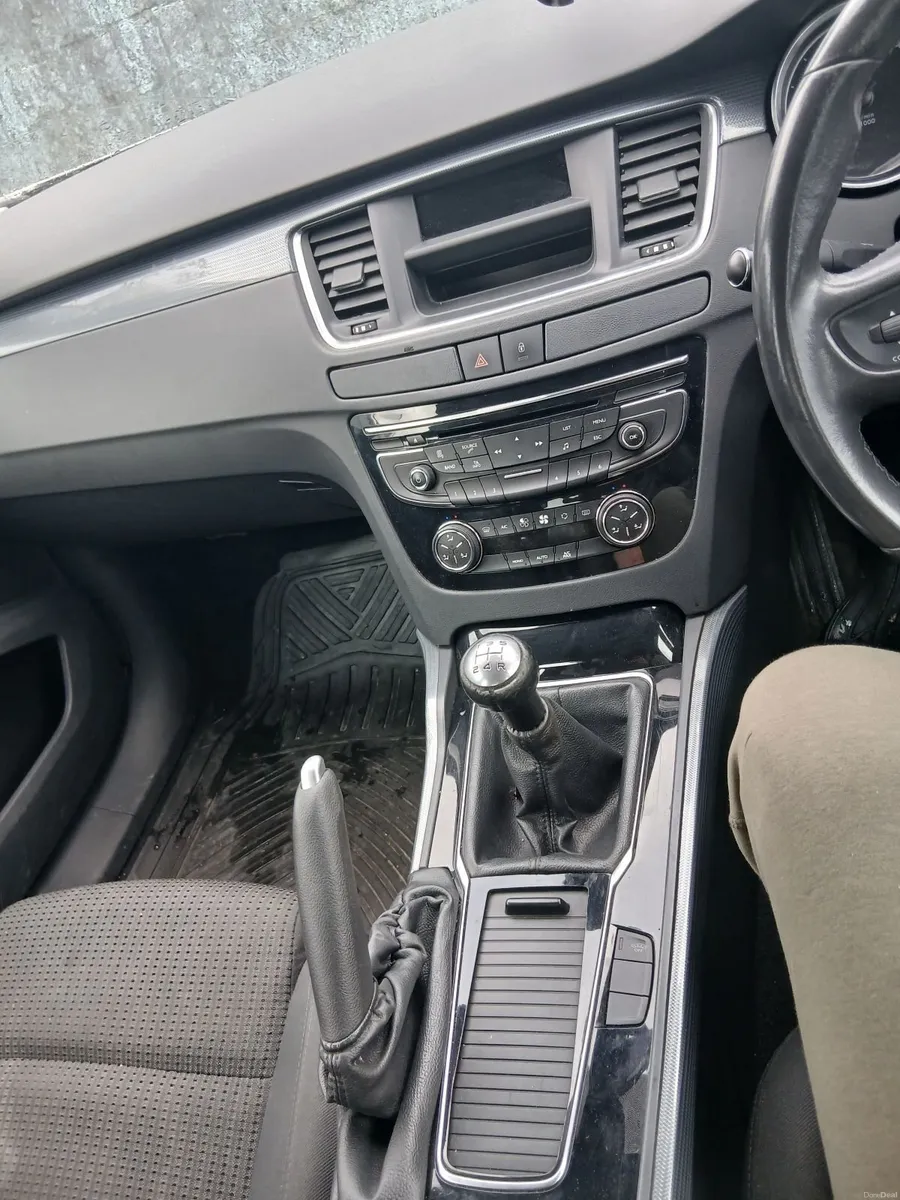 Peugeot 508 2011 - Image 2