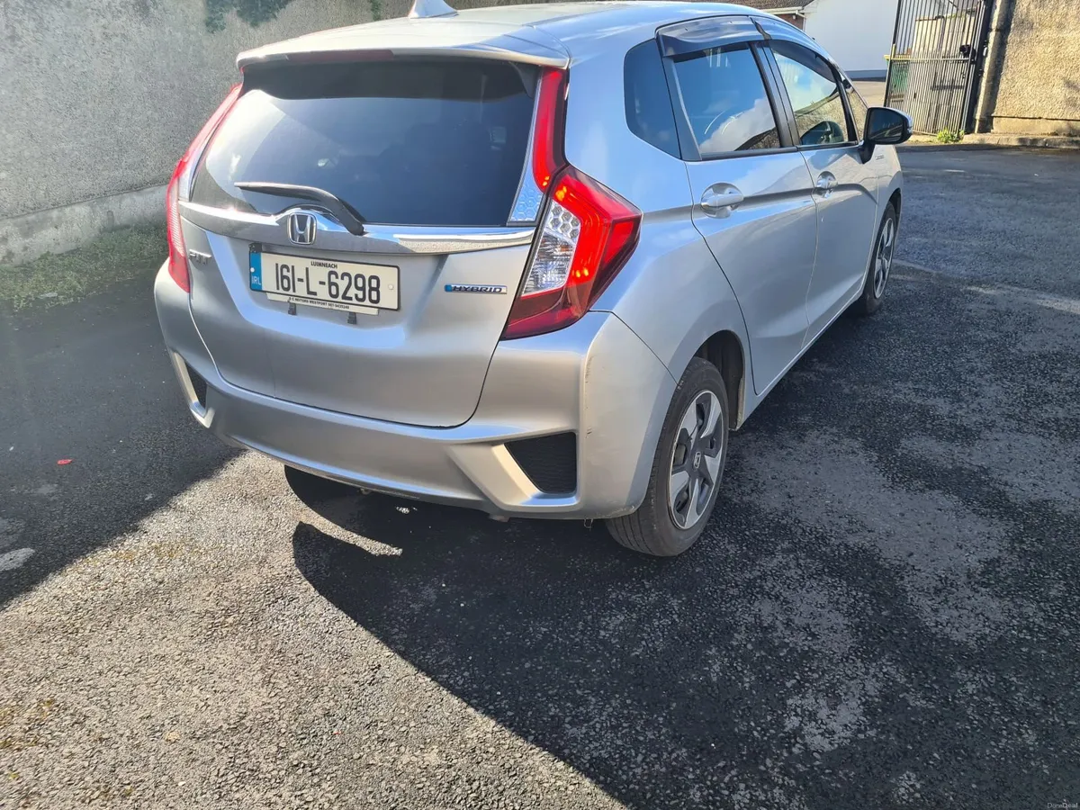Honda Fit 2016 Hybrid €8750 - Image 3