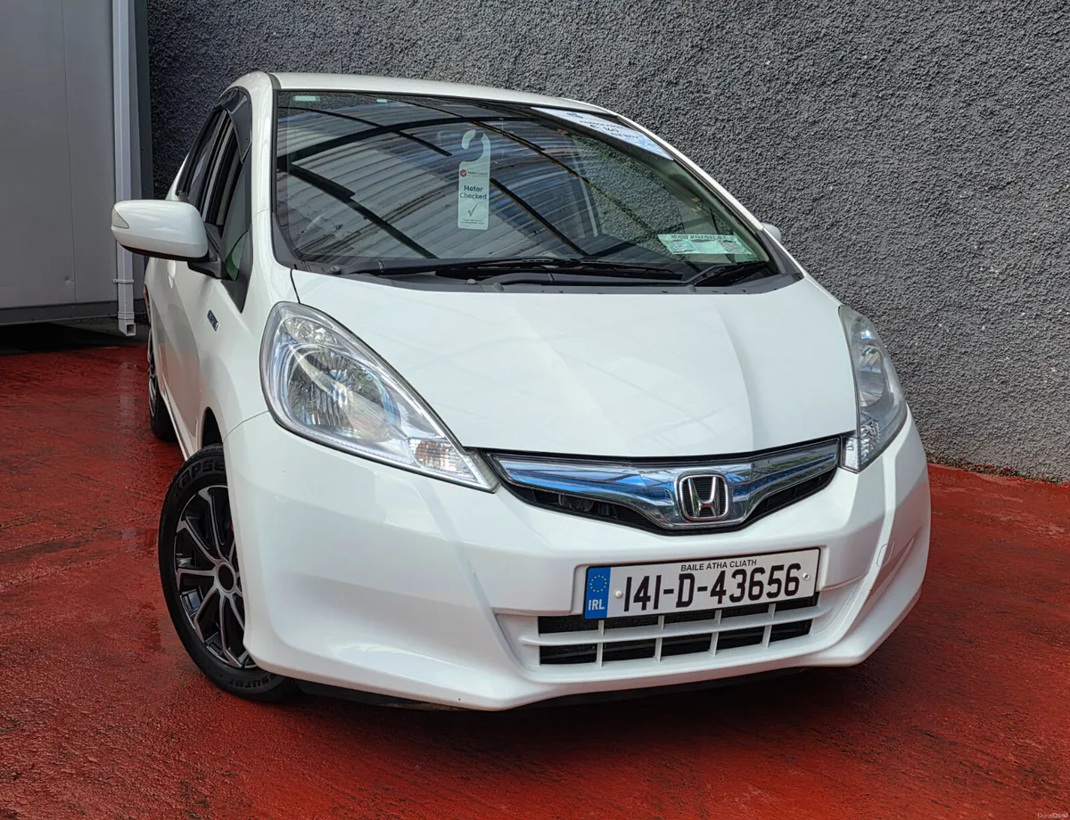 2014 Honda Fit 1.3 Automatic (hybrid) - Image 5
