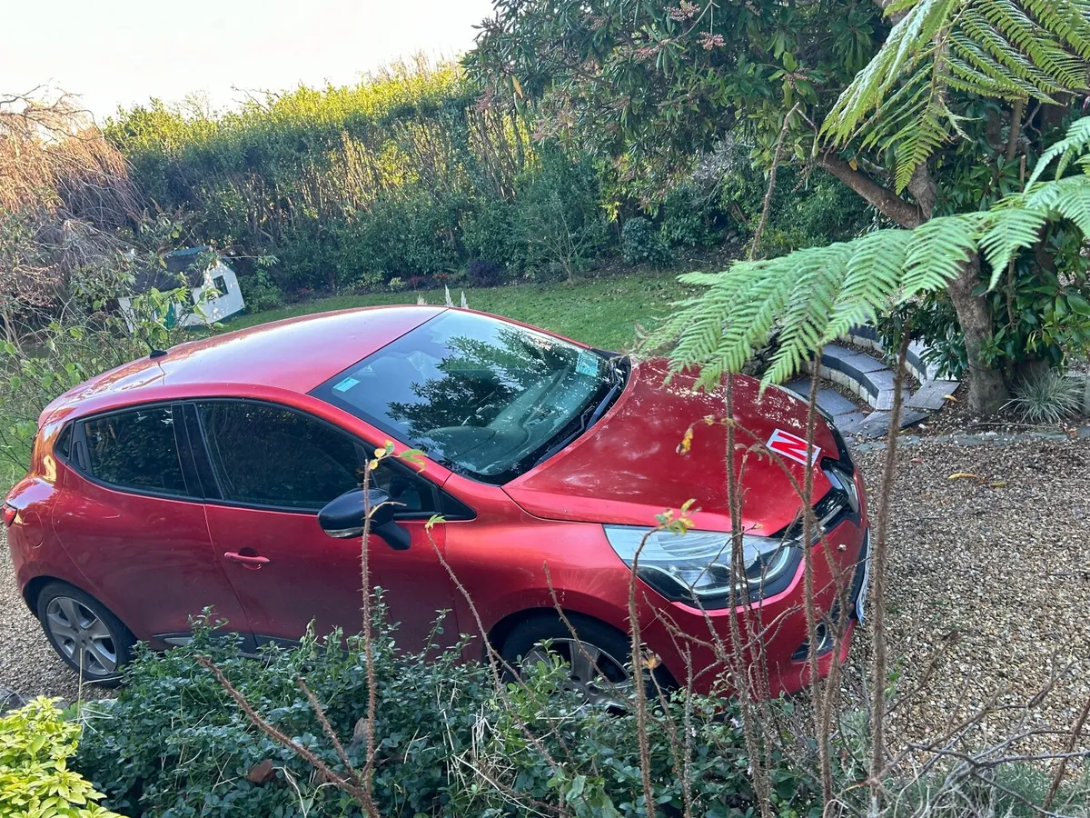 Renault Clio 'Dynamique' Media/Nav 2015 - Image 4