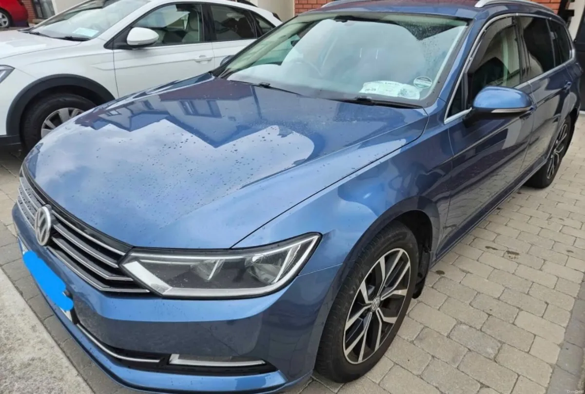 Volkswagen Passat 2016 - Image 3
