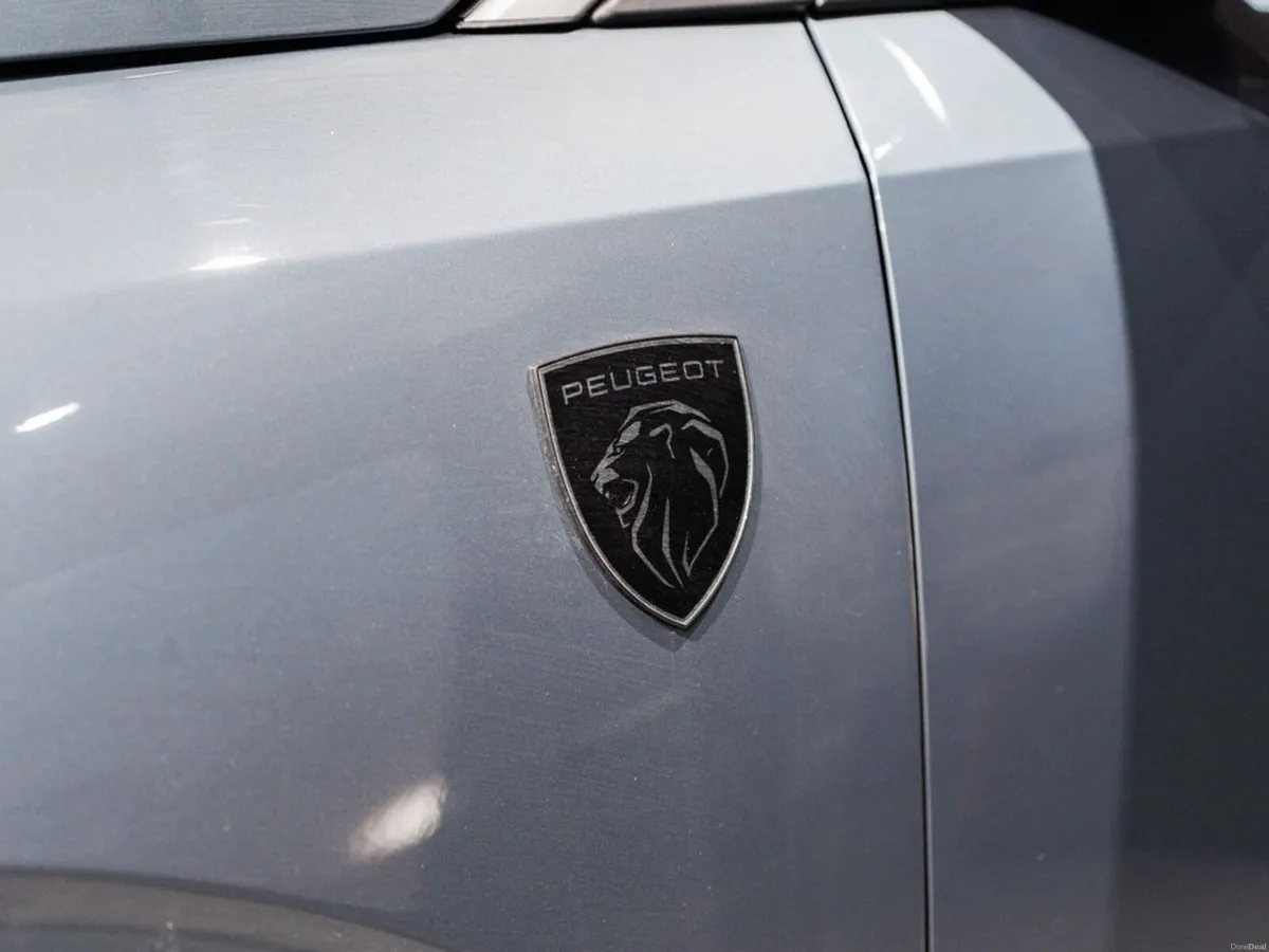2025 Peugeot 3008 GT 1.2 MHEV 136bhp Automatic - Image 6