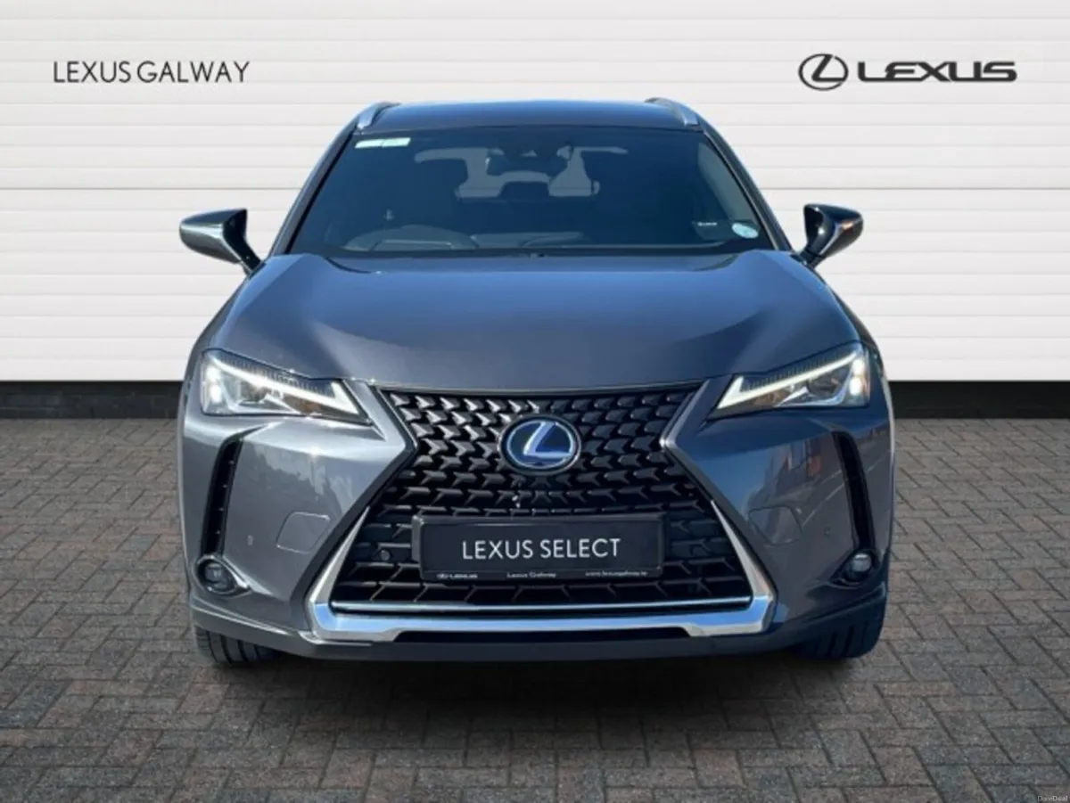 Lexus UX Dynamic FWD (Car Play std) // Remote Cent - Image 4