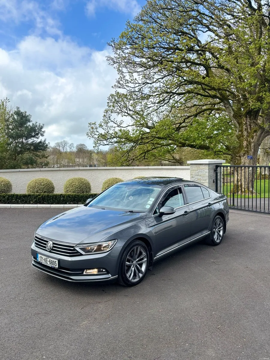 Volkswagen Passat - Image 2