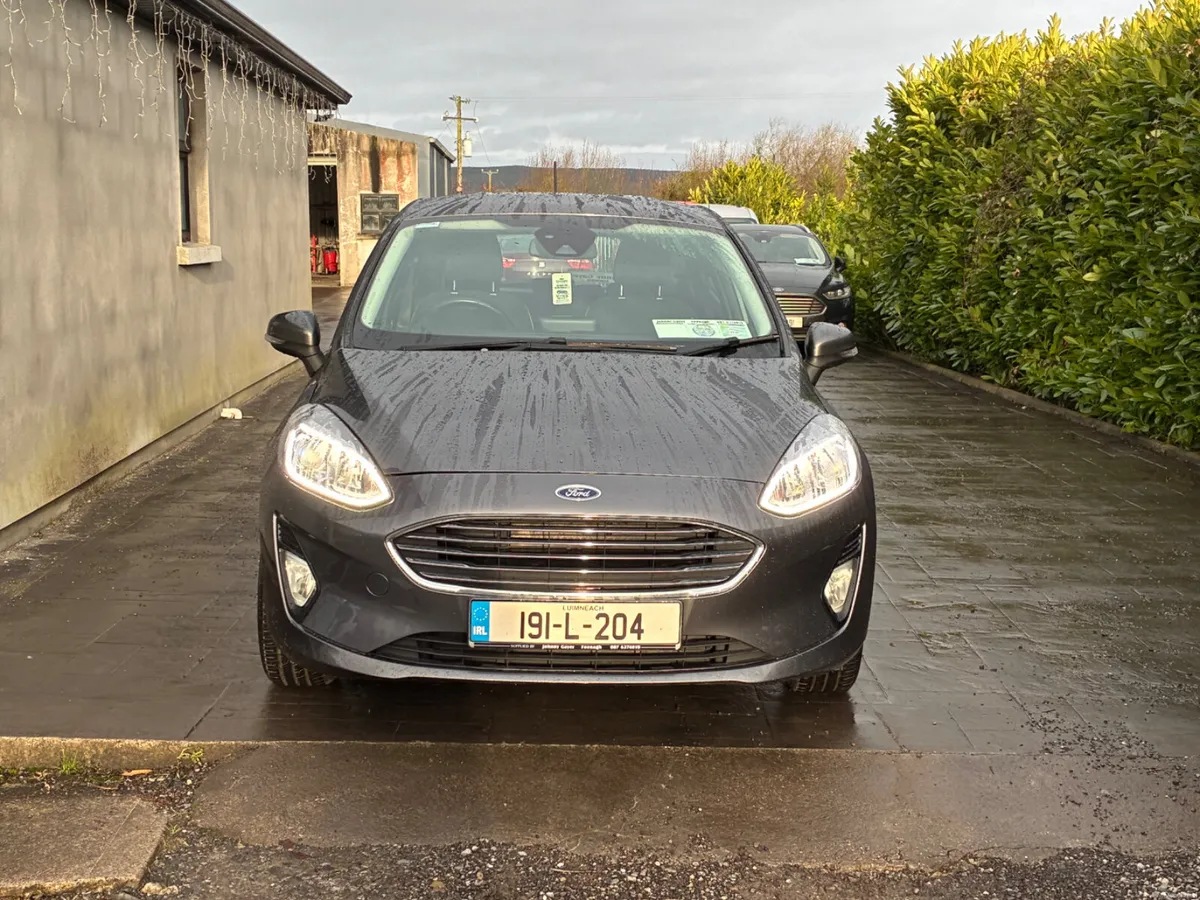 Ford Fiesta 2019 - Image 2