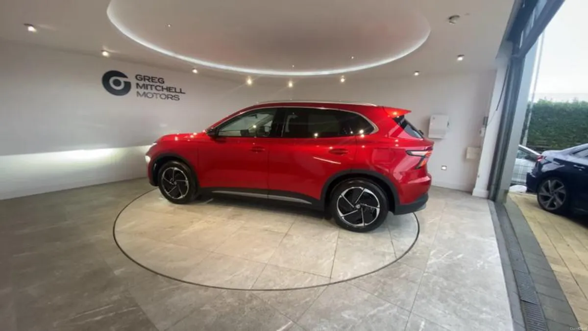 MG MGS5 170kW Trophy EV Long Range 64kWh 5dr Auto - Image 2