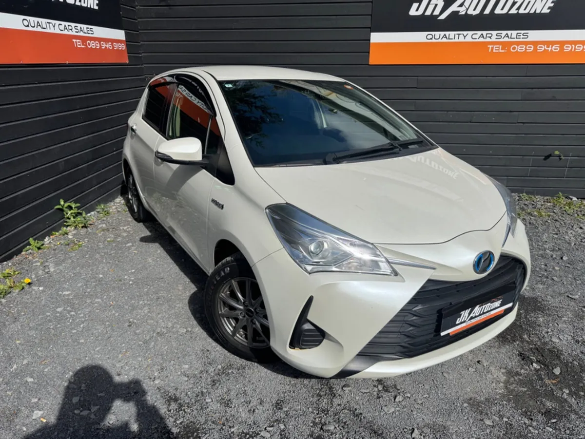 Toyota Yaris VITZ 1.5 HYBRID AUTO - Image 1