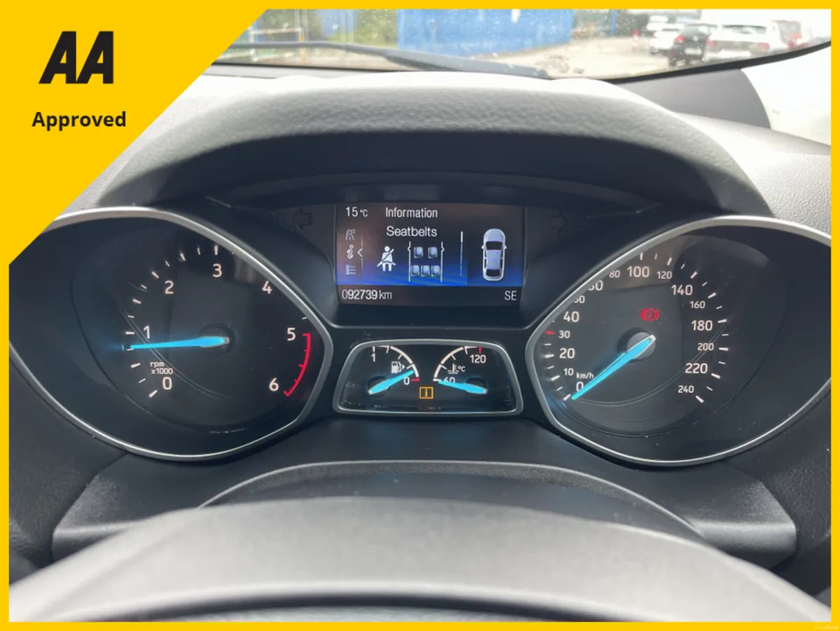 Ford Kuga TITANIUM 1.5 TDCI 120PS 4DR MAN - Image 4