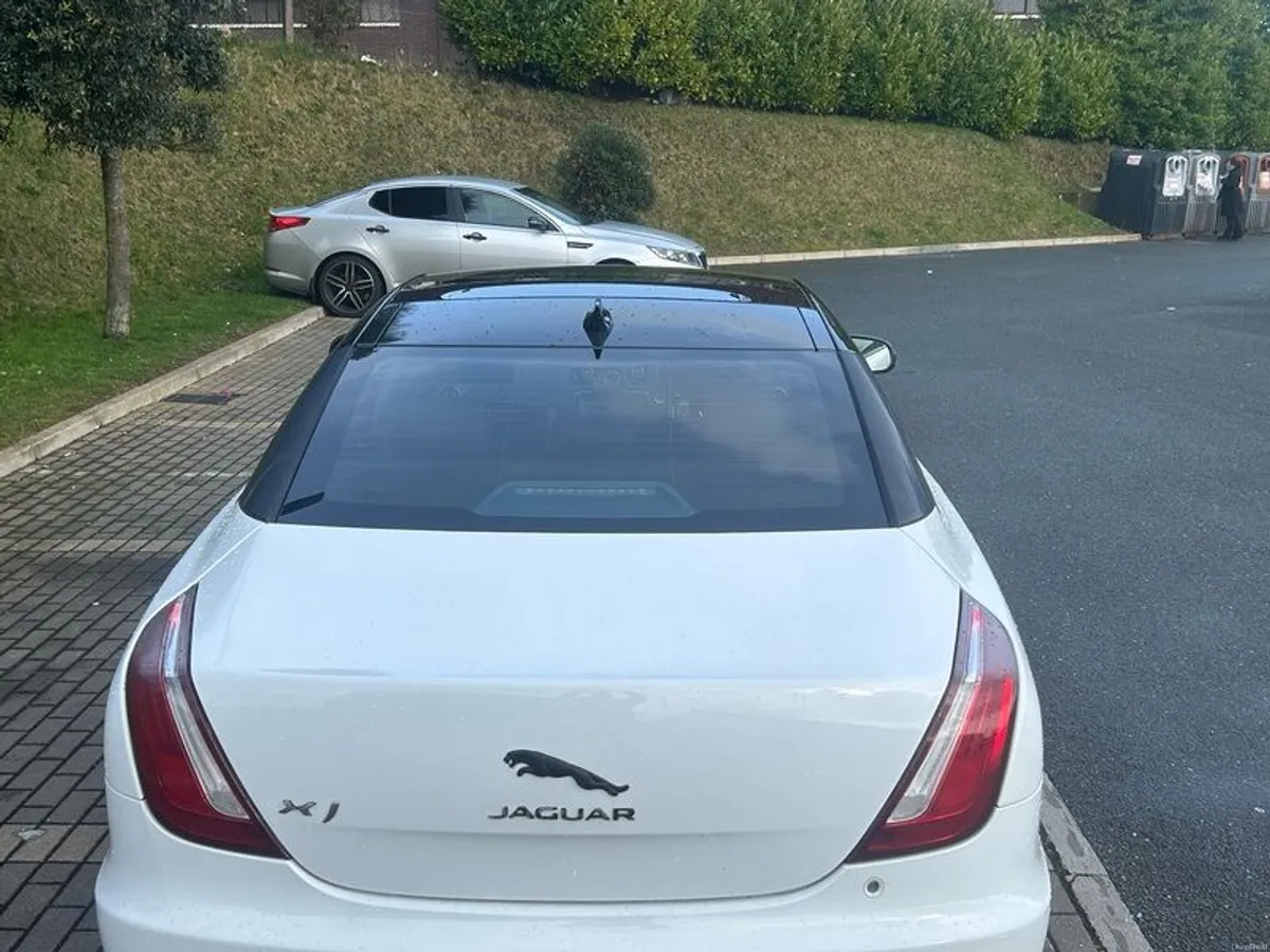 2016 Jaguar XJ 3.0l 15000e Ono - Image 4