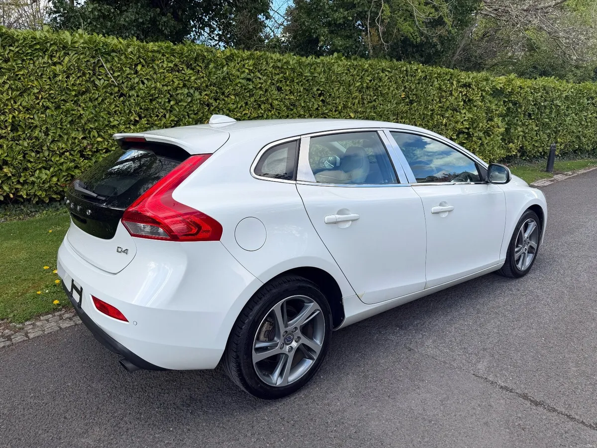 2015 Volvo V40 2.0 D4 – New NCT - Immaculate - Image 4