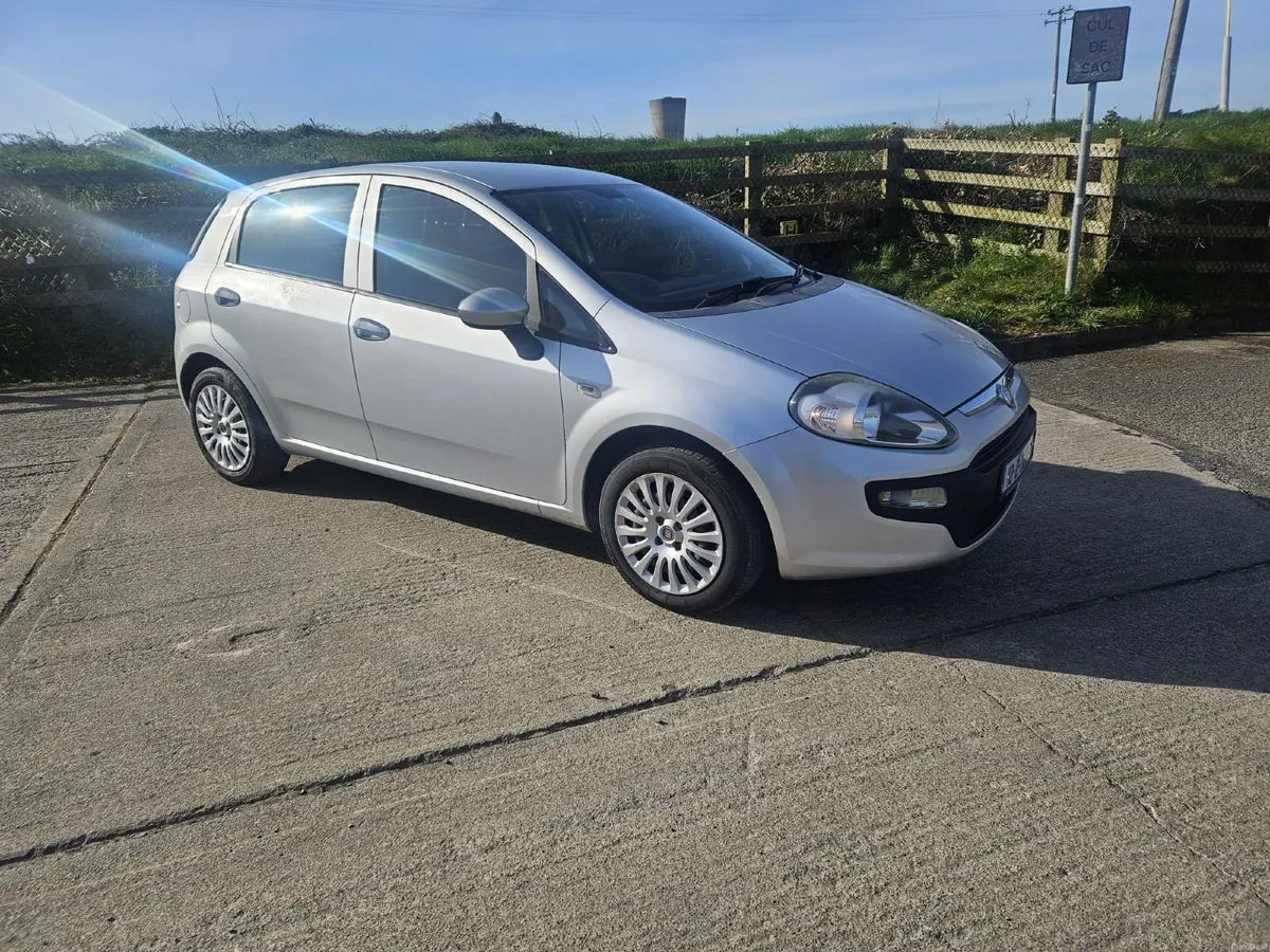 2010 Fiat Punto 1.2 ACTIVE- LOW KMS- NEW NCT - Image 3