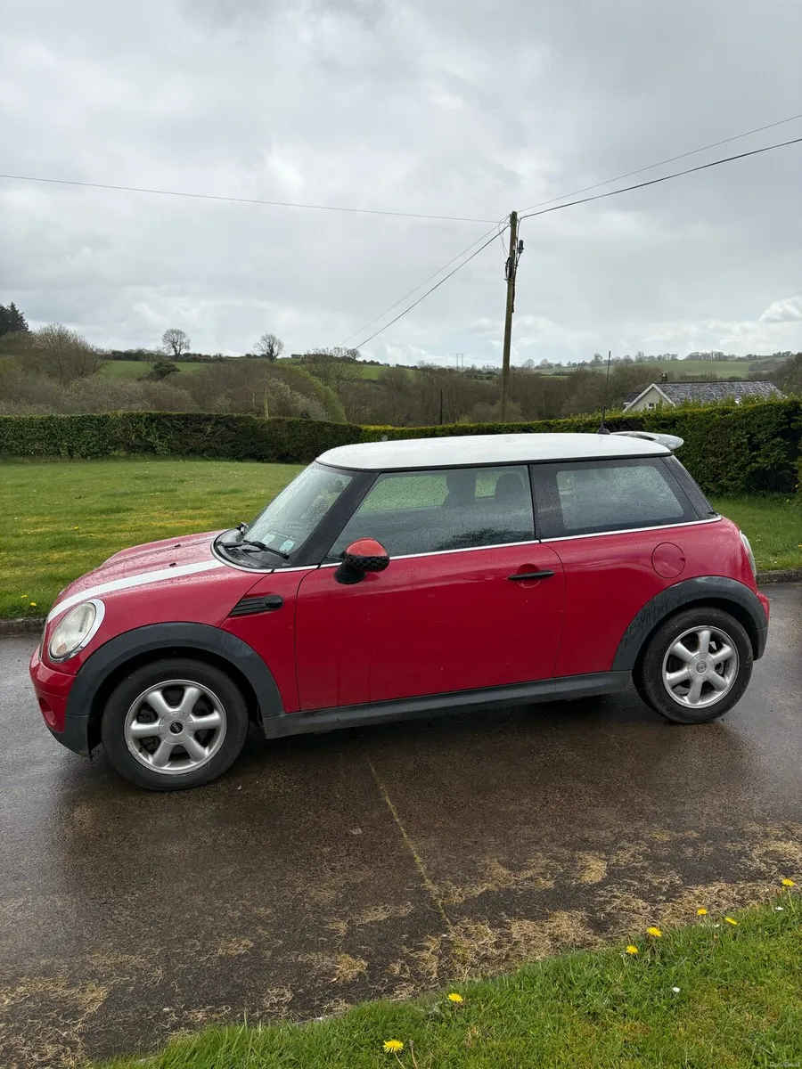 Mini Cooper - Image 2