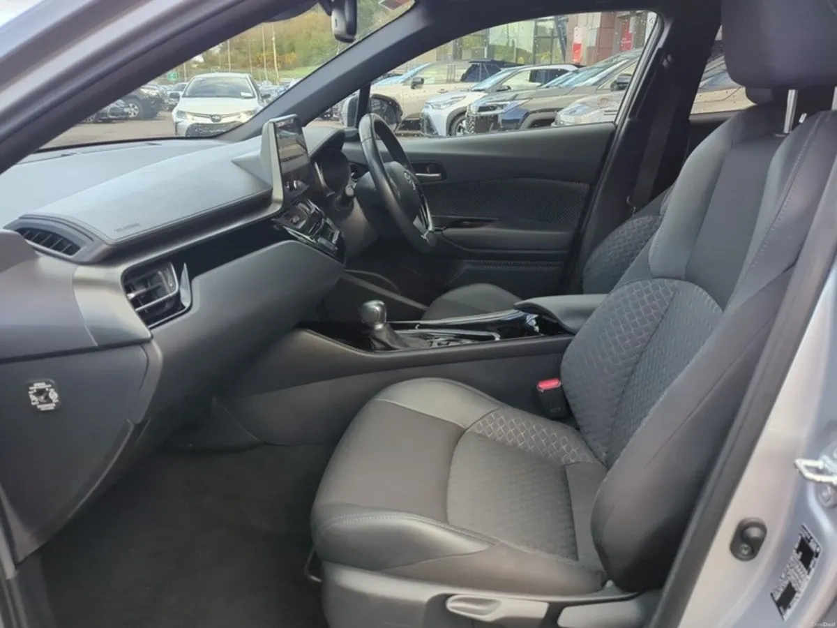 Toyota C-HR USED CAR SALE!! HYBRID SPORT 4DR AUTO - Image 6