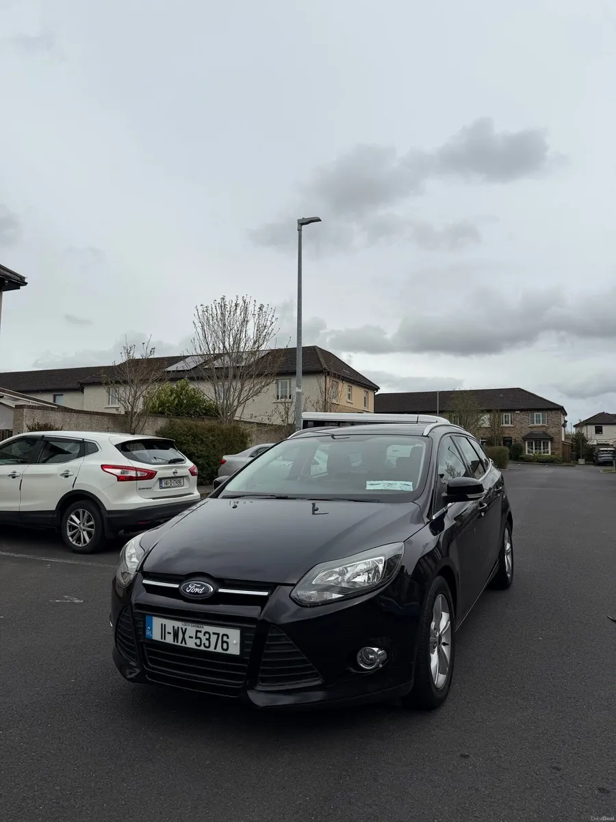 Ford Focus 1.6 Petrol Automatic - Image 2