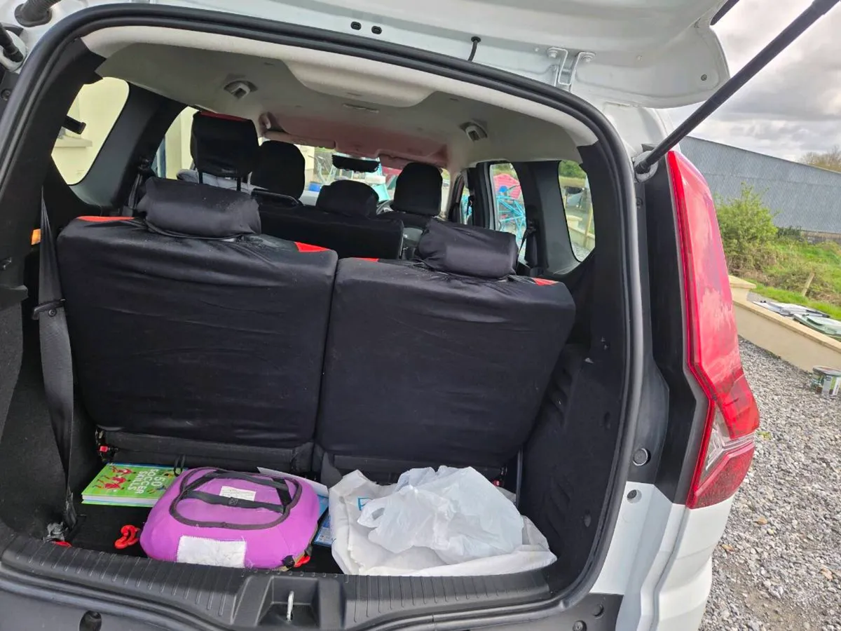 Dacia jogger extreme se TCE - Image 4