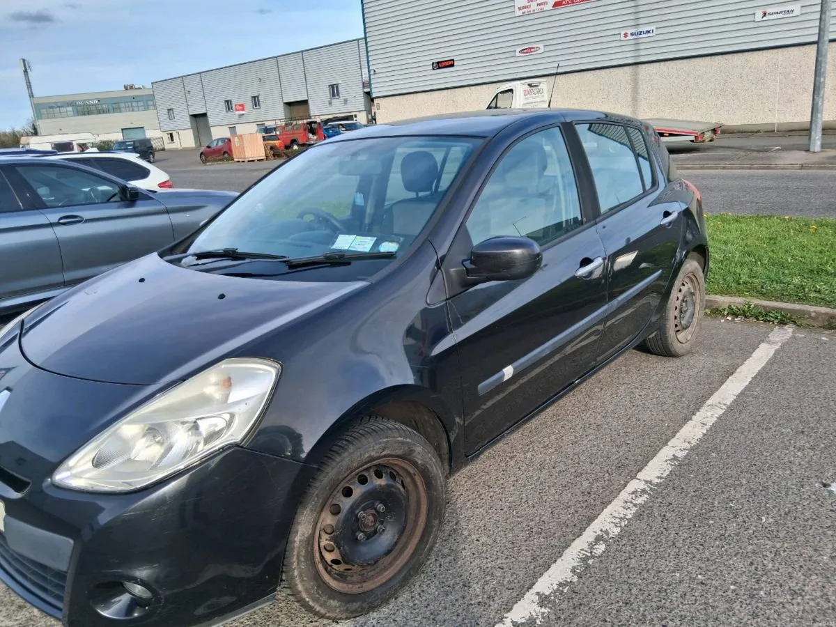 Renault Clio - Image 4
