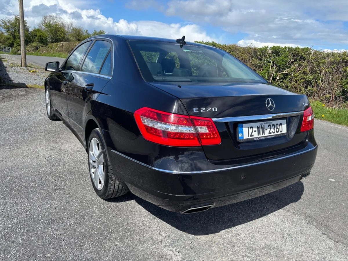 Mercedes-Benz E-Class 2012 e220 cdi - Image 4