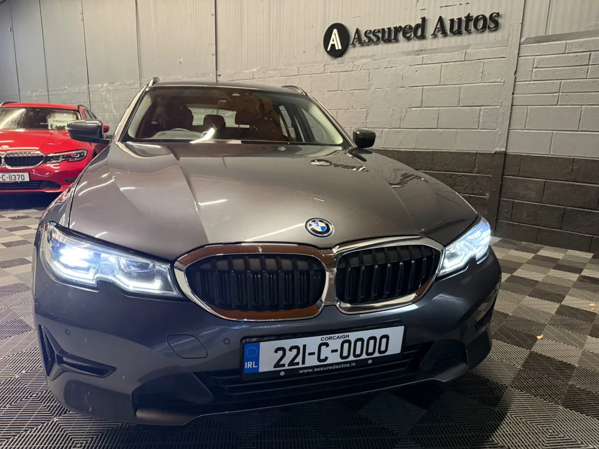 221 BMW 330e  SE  Pro Estate - Image 5