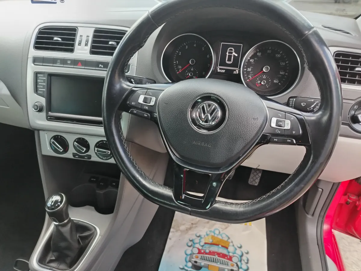 Volkswagen Polo 2017 - Image 3
