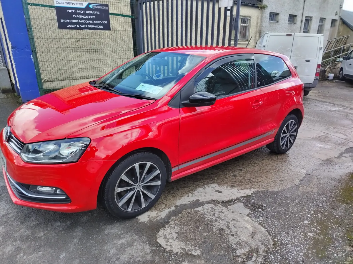 2017 Volkswagen Polo 1.0 Trendline BEATS Edition - Image 2