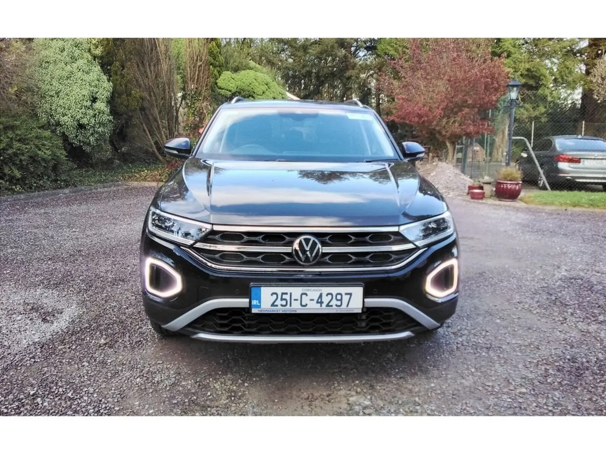Volkswagen T-Roc Style 1.5 TSI D7F 150HP - Image 2