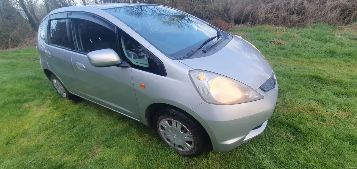 Honda Fit 2010 - Image 3