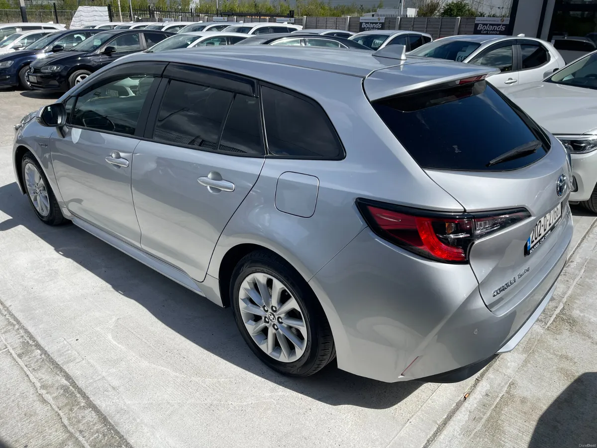 202 Toyota Corolla Hybrid 1.8 Automatic Touring - Image 4