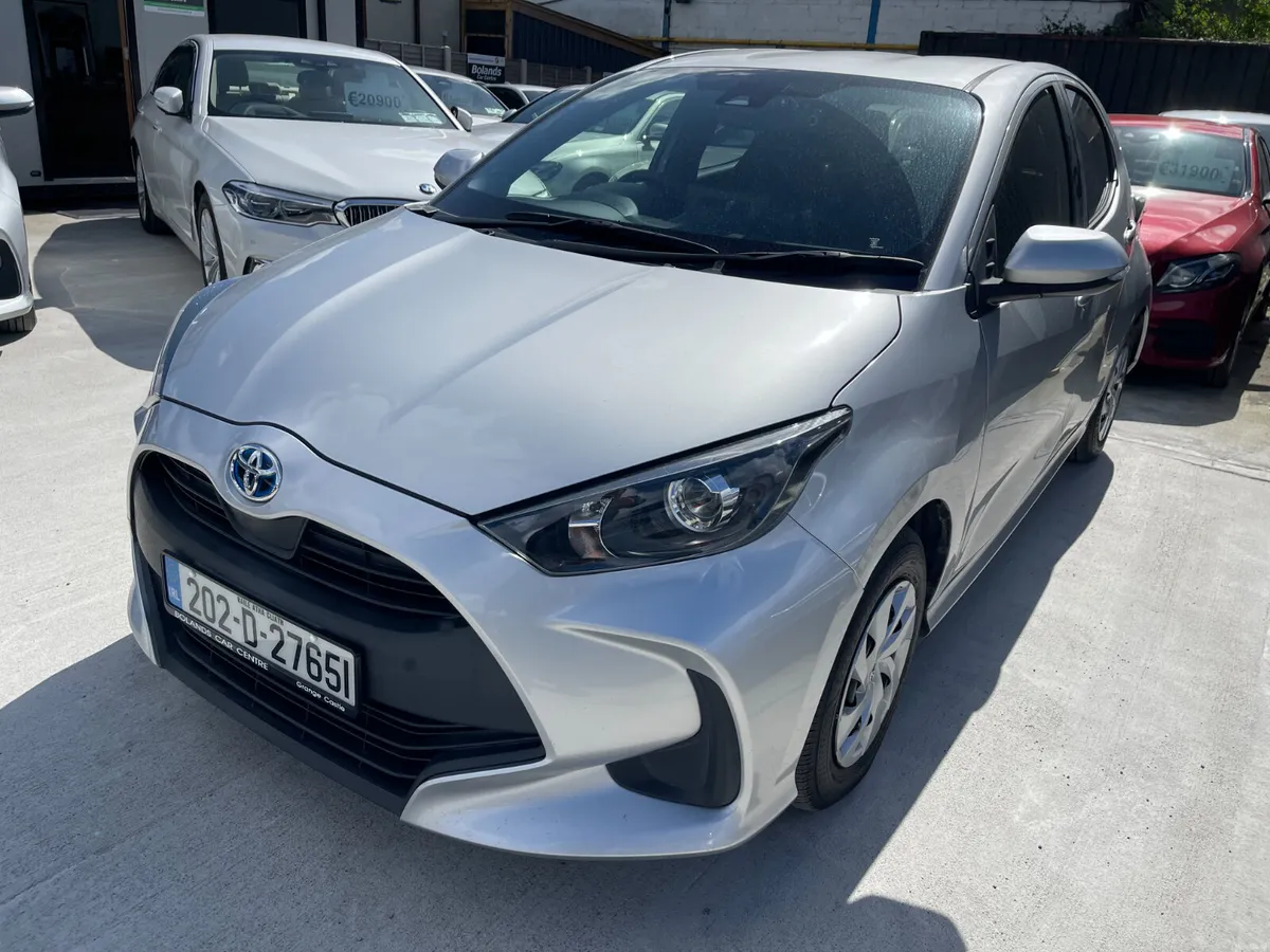 202 Toyota Yaris Hybrid 1.5 Automatic 5dr Model - Image 3