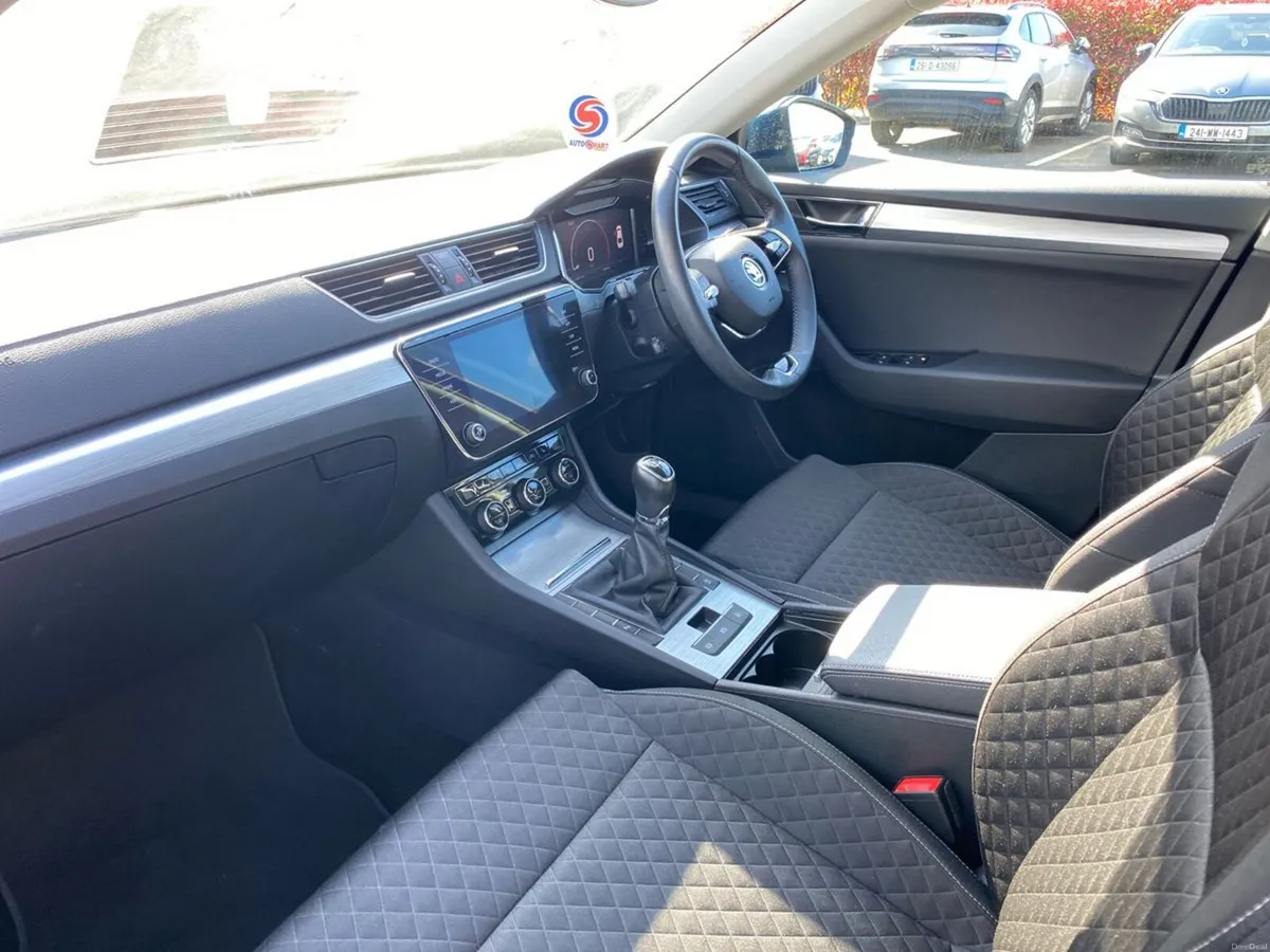Skoda Superb SUPERB AMB 2.0TDI 150HP-SUMMER SALE N - Image 3