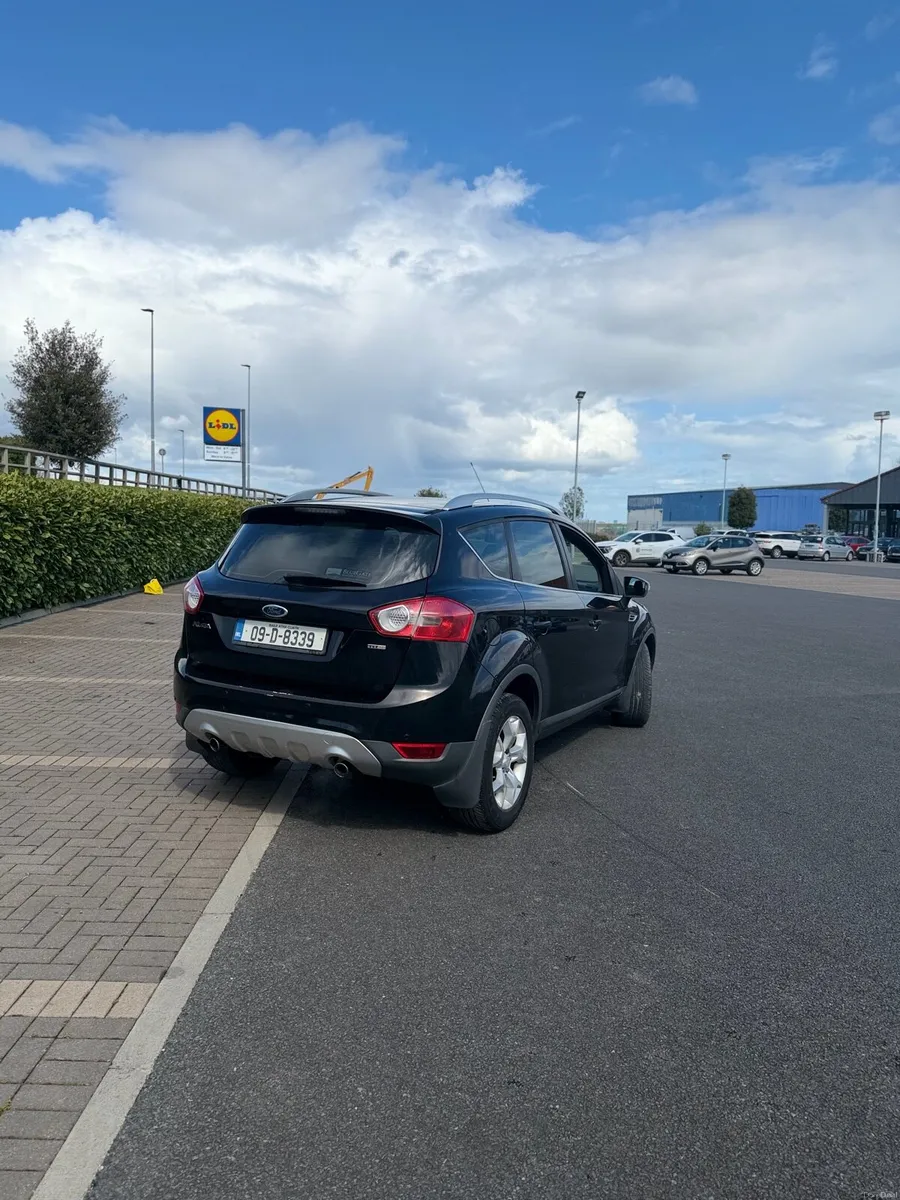 Ford Kuga Low mileage - Image 4