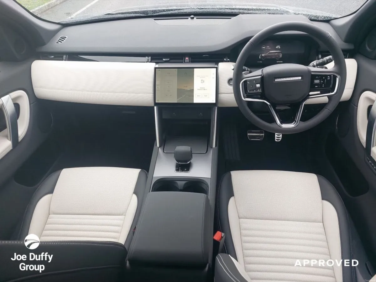 Land Rover Discovery Sport Dynamic S  1.5 PHEV  27 - Image 4