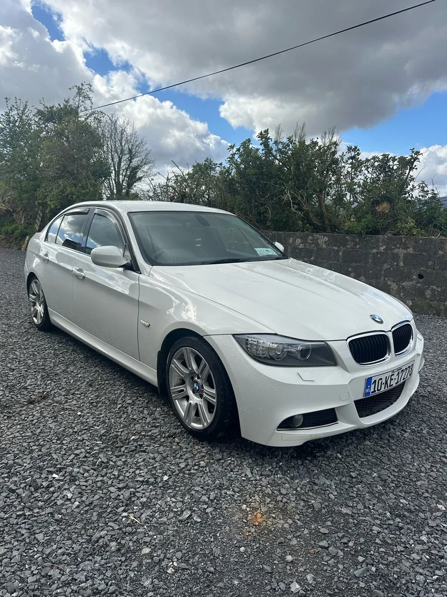 2010 BMW 3 Series - Image 1