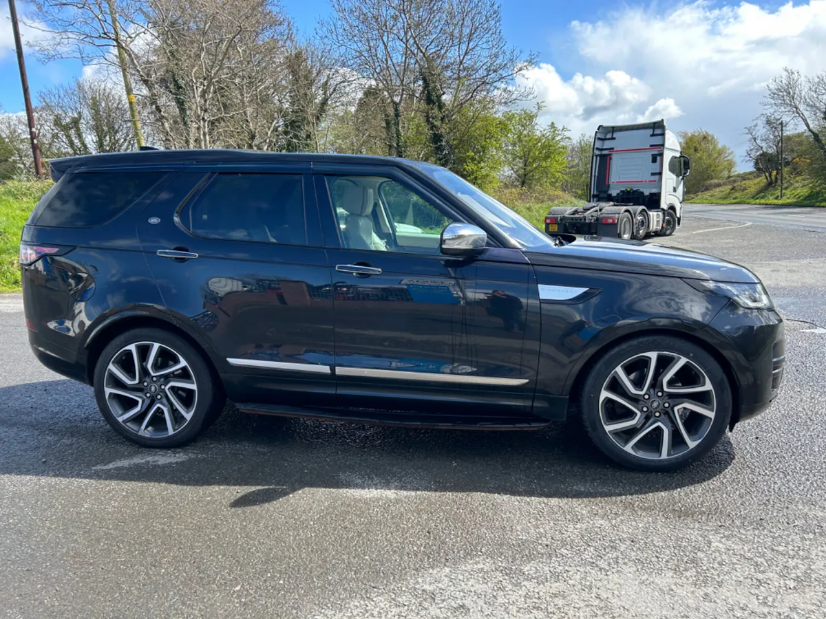 2017 Land Rover discovery 3.0 hse luxury 7 seater - Image 4
