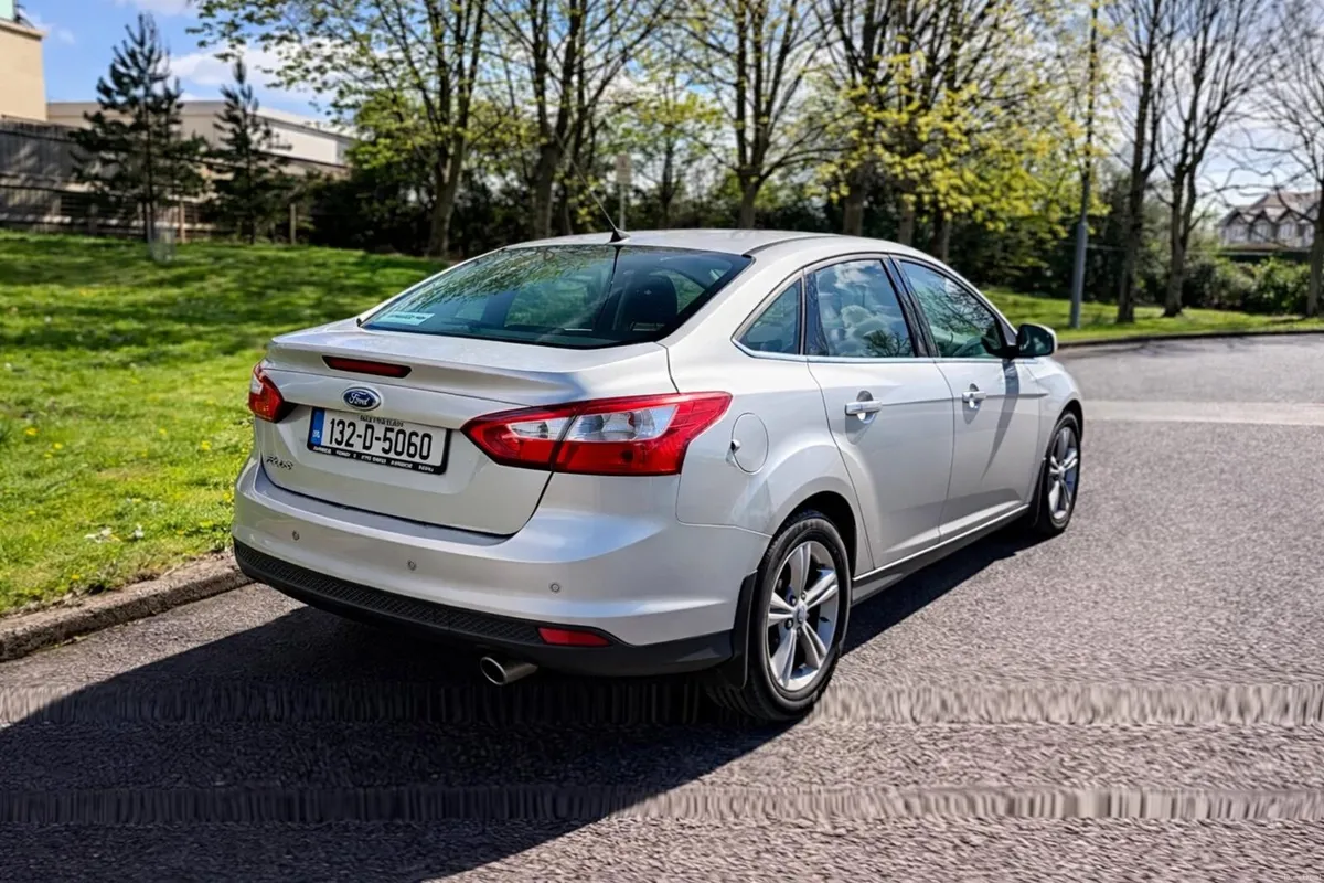 Ford Focus Zetec Automatic Tax and Nct - Image 4