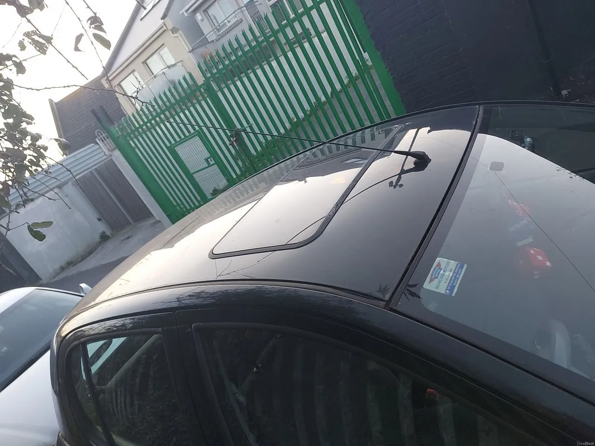 Toyota Yaris 2003 - Image 4