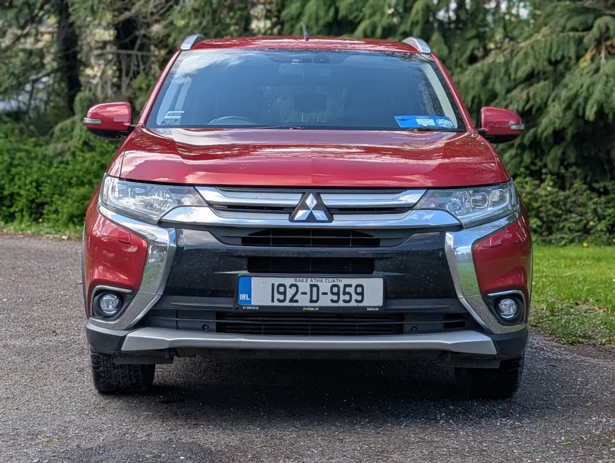 2019 Mitsubishi Outlander 2.3 D warranty available - Image 2