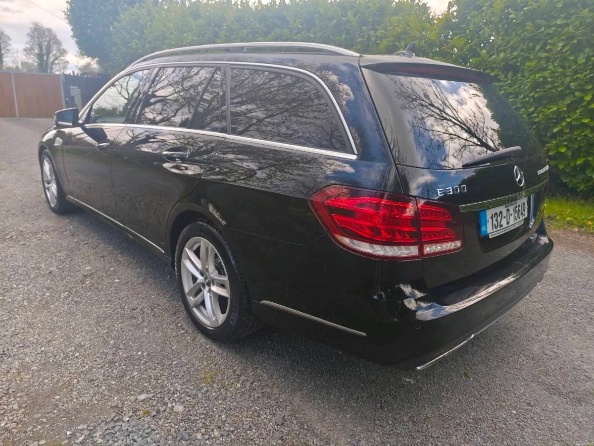 NCT 03/27 Mercedes E300 Hybrid Diesel 2.1 Estate - Image 2