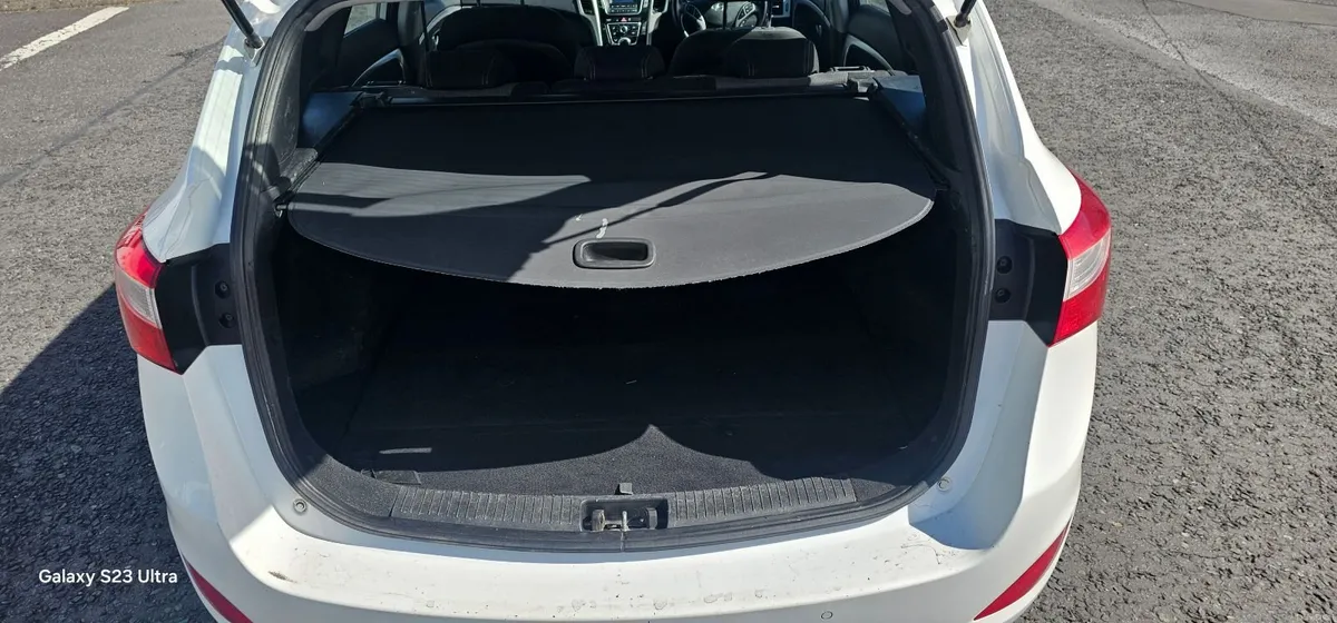 Hyundai i30 2015 low mileage  fresh NCT - Image 3