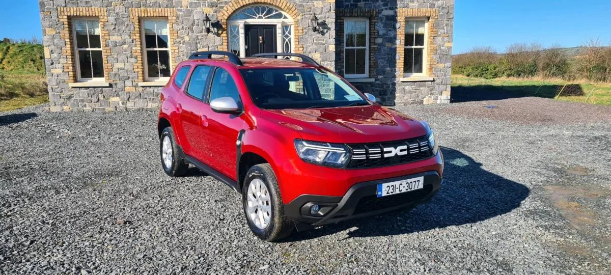 2023 Dacia duster 1.5 dci very low km - Image 1