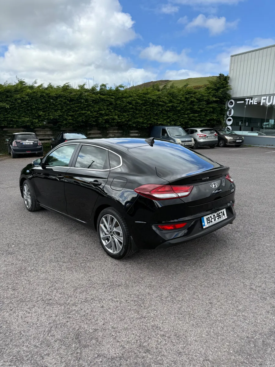 Hyundai i30 2019 - Image 2