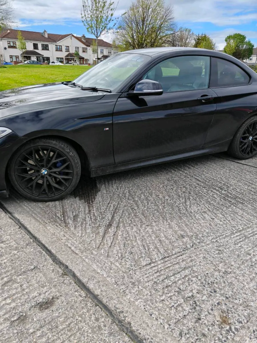 2017 BMW 220d - Image 1