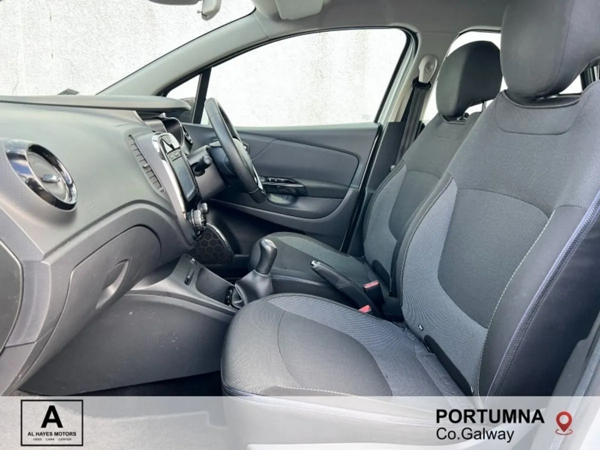 Renault Captur dCi 90 S&S INTENSE - Image 4