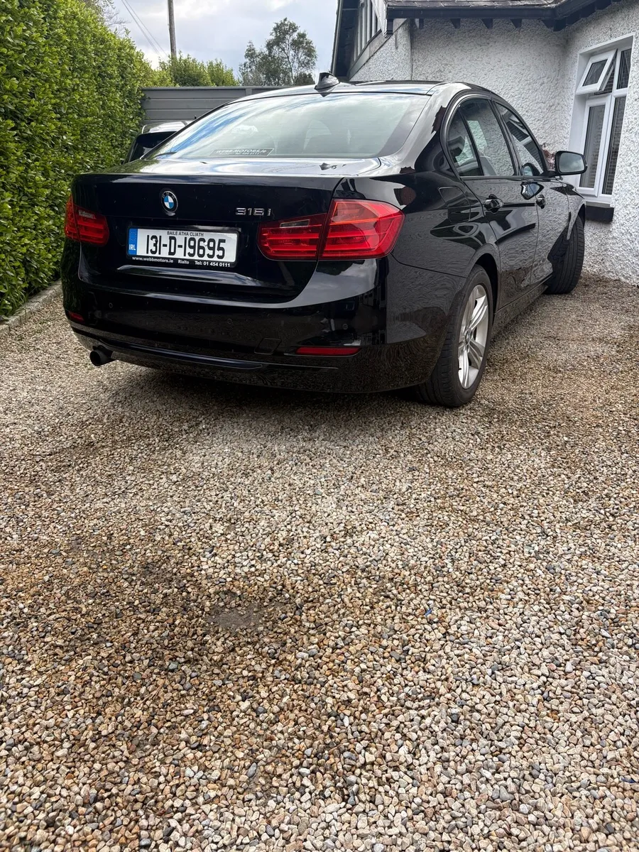 BMW 316i SPORT - Image 3
