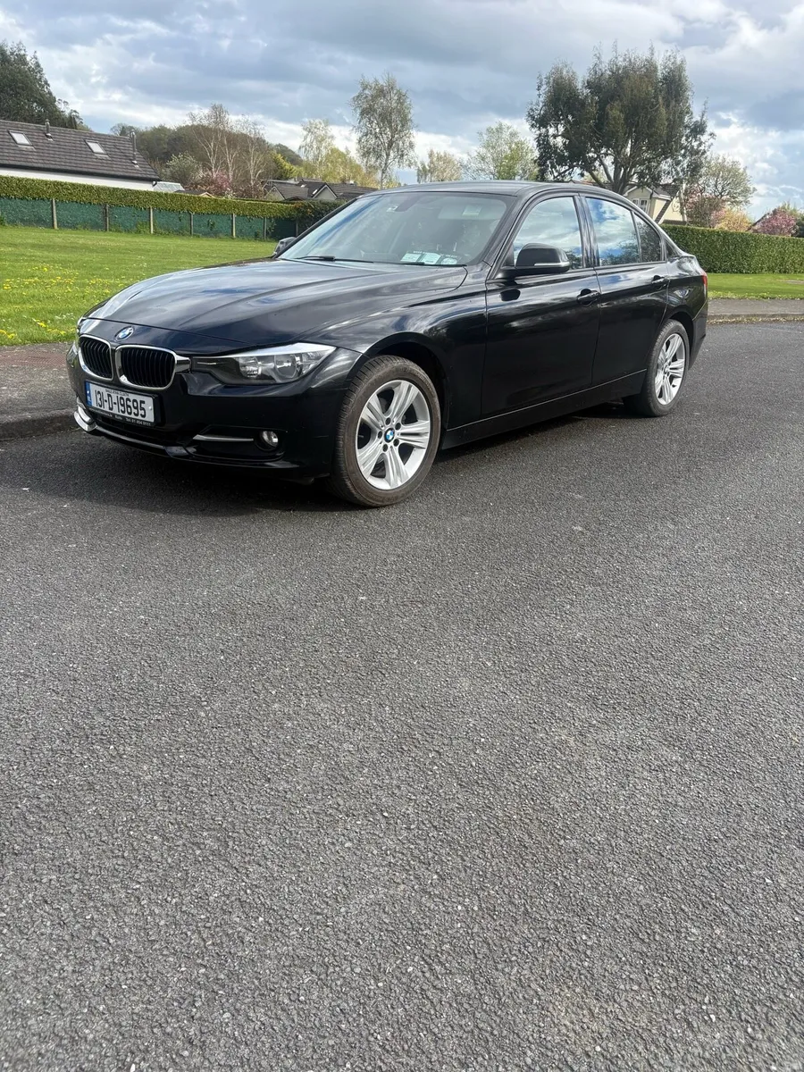 BMW 316i SPORT - Image 4