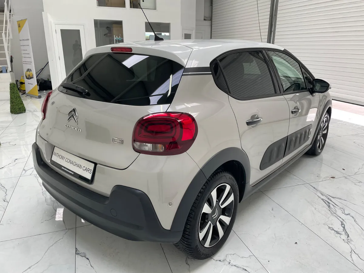 2017 Citroen C3 Shine 1.2 Automatic - Image 3