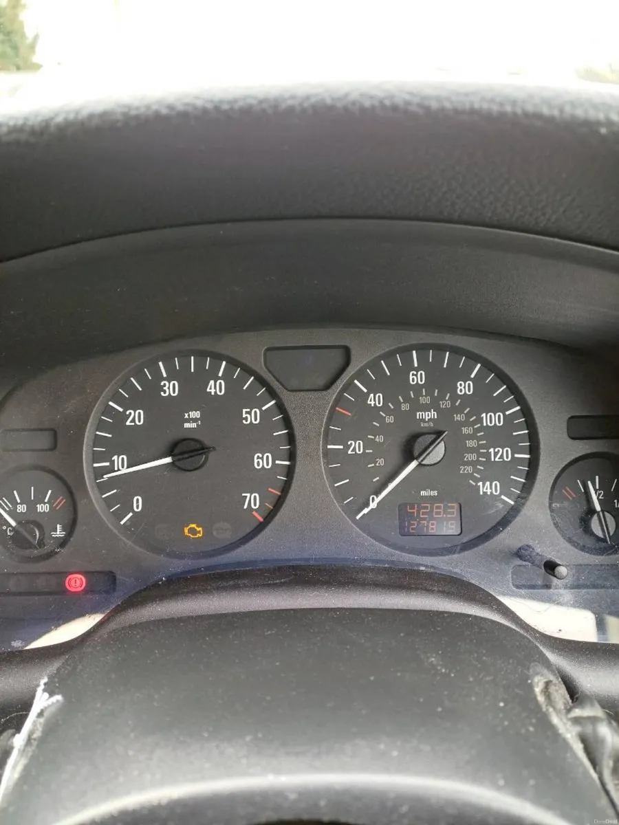 2002 Opel Astra 1.4 petrol manual - Image 4