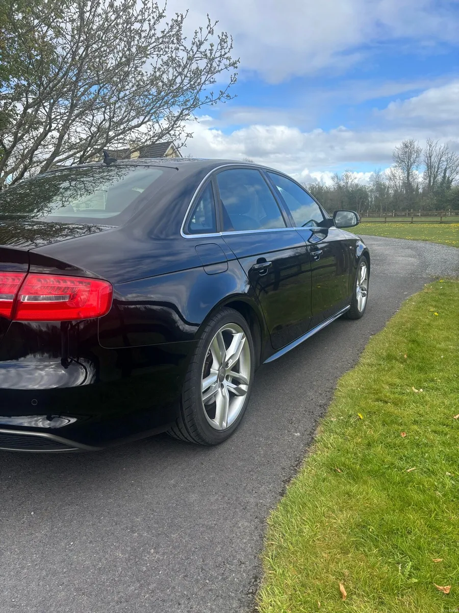 Audi A4 - Image 2