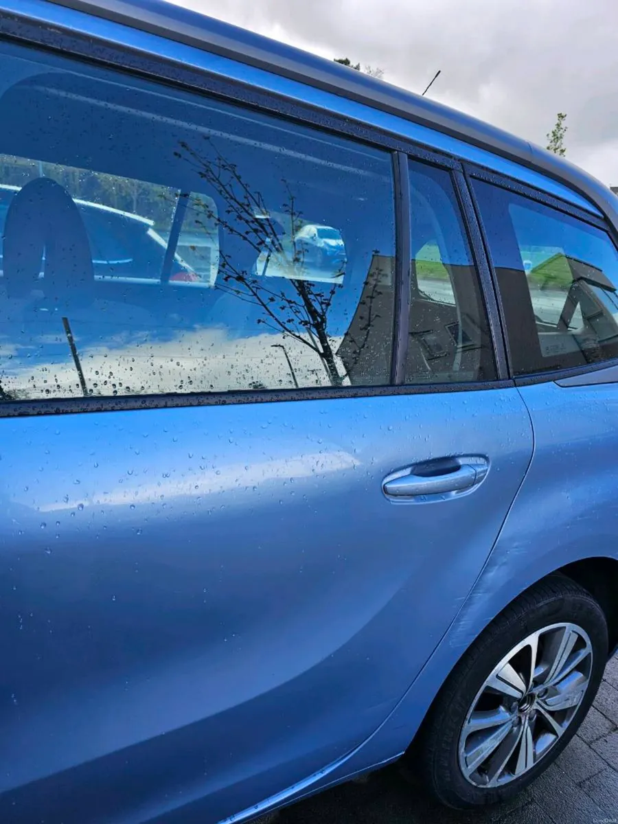 Citroen picasso C4 7seater 135.000 kms diesel 1.6l - Image 3